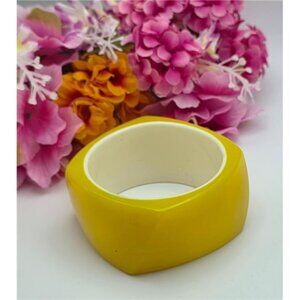 Vintage Yellow Lucite Bangle Bracelet Chunky Asymmetrical Geometric 8.5 in